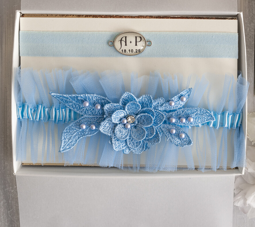 BRIDE bolero, robes, garter Geschenkidee für die Braut Strumpfband Strumpfband Etwas Blaues Geschenk für die Braut von der Trauzeugin JGA