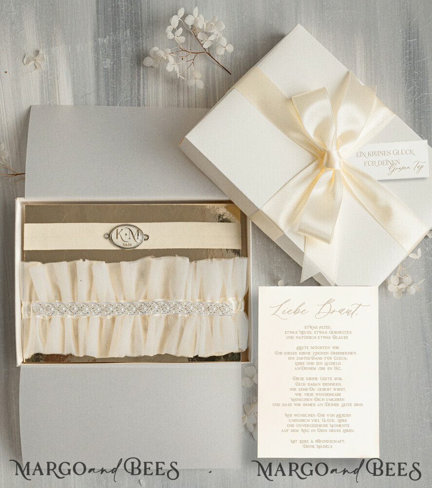 BRIDE bolero, robes, garter Geschenkidee für die Braut Strumpfband Strumpfband Ecru mit Personalisierung – Geschenkset für die Braut – Etwas Blaues zur Hochzeit