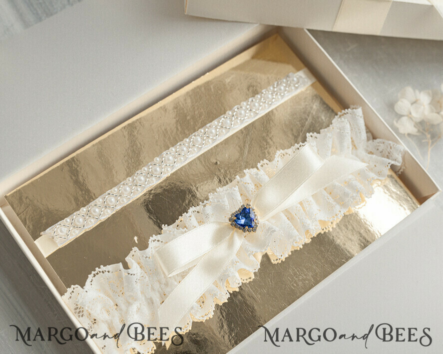 BRIDE bolero, robes, garter Geschenkidee für die Braut Strumpfband Doppeltes Strumpfband-Set für die Braut – edel & romantisch in Geschenkbox mit Gedicht – perfektes Geschenk zur Hochzeit