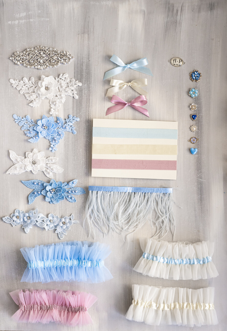 BRIDE bolero, robes, garter Geschenkidee für die Braut Strumpfband Strumpfband Etwas Blaues Geschenk für die Braut von der Trauzeugin JGA