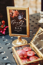 TABLE DECOR SIGNS romantic Minimalist Black Wedding Table Number, Bohemian Candy Bar Sign, Romantic Floral Table Numbers, Elegant Black Wedding Decor, Black and White Menu Table Number  4