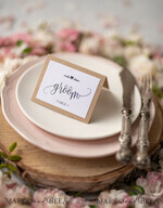 PLATZKARTEN / TISCHKARTEN  
 Rustikale Eco-Hochzeitsplatzkarten Minimalistische weiße Hochzeitsplatzkarten, rustikales öko-braun mit schwarzem Druck, zarte Hochzeitsnamensschilder, einzigartige Hochzeitsstationery, individuell formulierte Begleitkarten.12