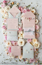 HOCHZEITS EINLADUNGEN vintage Spitze / rustikale Spitze Romantische Hochzeitseinladungen Vintage Spitze Personalisierte Einladung Hellgrau und Blush Pink39