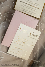 HOCHZEITS EINLADUNGEN Gold / Roségold / Silber / Glitzer Blush Pink Chiffon Schleife mit Perlen maßgeschneiderte elegante Pfingstrose Roségold Hochzeits-Einladung Suite, weiße Perlen goldene Hochzeitskarten, Boho goldene Mappe Hochzeitsstationery, Vellum Etui mit Monogramm.34
