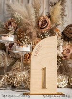 TISCHDEKORATIONSCHILDER   Holz Eco Rustikale Tischnummern Rustikale Holz-Halbbogen-Hochzeits-Tischnummern, Holz-Gold-Plexi-Tischnummern, ländliche Scheunen-Hochzeits-Tischdekoration, Hochzeitsschild-Holz-goldene Spiegel-Tischnummern25