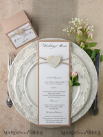 MENÜ & PROGRAMME  
 rustikal und Spitze Minimalistische weiße Hochzeitsmenüs, elegante rustikale Hochzeitsmenükarten, ästhetisches Hochzeitsdinner-Menü mit Holzherz, modernes Hochzeitsmenü, zartes klassisches Hochzeitsmenü.3