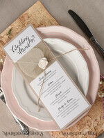 MENÜ & PROGRAMME  
 rustikal und Spitze Rustikales Hochzeitsmenü mit Jute, Hochzeitsmenükarten für die Scheune, ökologisch romantische personalisierte Karten mit Blume, einfaches rustikales Menü, elegante handgefertigte ecrufarbene Hochzeitskarten.3