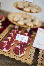 PLACE CARDS / TABLE CARDS Luxury Premium Glitter/ Gold/ Silver/ Rose Gold Maroon Wedding Place Cards, White Cards with Gold Foil Prinout, Romantic Wedding Name Tags, Marsala Wedding Stationery, Luxury Real Gold Foil Wedding Place Card9