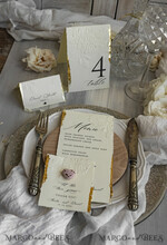 MENÜ & PROGRAMME  
 romantisch Prägung Floral Hochzeitsmenü, Luxuriöses Ecru Abendmenü, Chiffonband Hochzeitsmenü, Elegante Empfangsmenükarten5