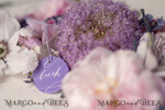 PLACE CARDS / TABLE CARDS calligraphy Romantic Round Purple Wedding Name Tags, Luxury Purple Place Cards, Elegant Purple Wedding Name Tags For Your Wedding Tables, Minimalistic Wedding Place Cards10