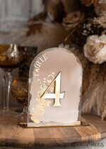 TISCHDEKORATIONSCHILDER   Acryl Tischdekoration Zahlen Acrylbogen Ombre Beige Tischnummern, klare Acryl- und Goldtischnummern, Nude Taupe Gold Plexi Tischnummern, tanfarbene Luxus Hochzeits Tischdekoration, erdige Hochzeitsschild.15