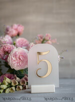 TABLE DECOR SIGNS Acrylic table decor Numbers Acrylic Arch Frozen Table Numbers, Arch Acrylic and gold Sign, Gold Plexi Table Numbers, Luxury Wedding Table Decor, Wedding Signage Golden mirror table numbers 4