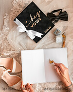 HOCHZEITSVERSPRECHEN  
 Acrylklar Gold Elegante klassische Braut und Bräutigam Gelübde-Bücher, Schwarz Weiß Gold Hochzeitsgelübde-Bücher Set aus zwei, Samt personalisierte Gelübde-Heftchen, Goldener Spiegel sein und ihr Gelübde-Bücher, Acryl Seine Ihre Gold benutzerdefinierte Hochzeitsgelübde-Boxen, Brautparty Geschenk.23