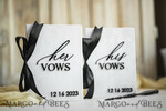 HOCHZEITSVERSPRECHEN  
 Acrylklar Gold Elegante klassische Braut- und Bräutigam-Eheversprechen-Bücher, Schwarz-weiße Hochzeitsversprechen-Bücher im Set von zwei, Samt personalisierte Eheversprechen-Heftchen, Goldener Spiegel für seine und ihre Eheversprechen-Bücher, Acryl seine und ihre goldene individuelle Hochzeitsversprechen-Hüllen, Brautparty-Geschenk.22
