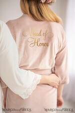 Brautjungfer/Trauzeuge Box HOCHZEITSROBE  
 Geschenk für die Trauzeugin; Wirst du mein Brautjungferngeschenk sein. Hochzeitsweicher Morgenmantel aus Samt, romantischer Hochzeitsmorgenmantel in Blush.9