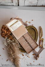 WEDDING INVITATIONS Invitations for VIP/ boxed Invites for Parents Luxury Gold Foil Wedding Invitations in velvet box, Plexi Glamour Wedding Invitation Suite Luxury Box, Romantic Velvet Wedding Cards, Bespoke Golden Invites27