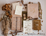 WEDDING INVITATIONS Invitations for VIP/ boxed Invites for Parents Luxury Gold Foil Wedding Invitations in velvet box, Plexi Glamour Wedding Invitation Suite Luxury Box, Romantic Velvet Wedding Cards, Bespoke Golden Invites27