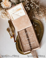 WEDDING INVITATIONS Invitations for VIP/ boxed Invites for Parents Luxury Gold Foil Wedding Invitations in velvet box, Plexi Glamour Wedding Invitation Suite Luxury Box, Romantic Velvet Wedding Cards, Bespoke Golden Invites27