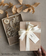 WEDDING INVITATIONS Invitations for VIP/ boxed Invites for Parents Natural Dried Flowers Wedding Invitations in velvet box, Plexi Glamour Boxed Wedding Invitation Suite Luxury, Romantic Velvet Wedding Cards, Bespoke Golden Invites41
