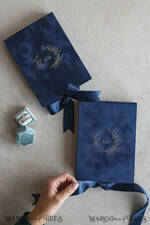 HOCHZEITS EINLADUNGEN Einladungen für VIP/ Boxeinladungen für Eltern Vip Marineblau Goldfolie Hochzeitseinladungen in Samtbox, Plexi Glamour Hochzeitseinladungsset Luxusbox, Romantische Samthochzeitseinladungen, Maßgeschneiderte goldene Einladungen11