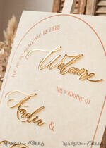 TABLE PLANS AND WEDDING WELCOME SIGNS plexi gold / velvet Arch Velvet Wedding Welcome Sign, Golden Wedding Decor, Personalised Wedding Sign, Elegant Welcome Wedding Board 46