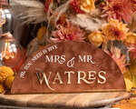 TISCHDEKORATIONSCHILDER   Samt Tischnummern und Dekoration Herbst Terracotta Hochzeits Tischschild, Acrylbogen Samt Tischschild, Kupfer Rost Goldenes Tischschild, Gold Plexiglas Tischschild, Elegante Luxus Hochzeits Tischdekoration, Boho Glam Hochzeitsbeschilderung Golden Spiegel Tischschild21