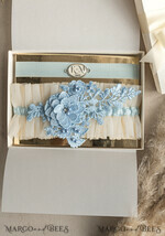 BRAUT Bolero, Kleider, Strumpfband STRUMPFBAND FÜR DIE BRAUT Set aus zwei Strumpfbändern, personalisiertes Hochzeitsstrumpfband in Box, etwas Blau Tüllstrumpfband & personalisiertes Wurfset, Strumpfband für die Braut, Geschenk zur Brautparty, Tüllstrumpfband-Set, Geschenk für die Braut, Wurfstrumpfband.6