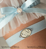 BRAUT Bolero, Kleider, Strumpfband STRUMPFBAND FÜR DIE BRAUT Set aus zwei Gürteln, personalisierter Hochzeitsgürtel in Box, etwas blaues Tüll-Gürtel & personalisiertes Wurfset, Gürtel für die Braut, Geschenk zur Brautparty, Tüll-Gürtel-Set, Geschenk für die Braut, Wurf-Gürtel.12