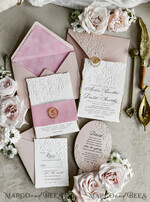 HOCHZEITS EINLADUNGEN geprägte Einladungen Maßgeschneiderte geprägte Blind Sagegrün Gold Hochzeitseinladung, goldene Pflanzenprägung Rosen florale Hochzeitseinladung, Boho Ecru Garten geprägte Einladungssuite, Baumwollpapier-Hochzeitseinladungssuite, Deckled Edge Einladungen, zerfledderte Kante Hochzeitseinladungen gold.29