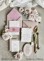 HOCHZEITS EINLADUNGEN geprägte Einladungen Maßgeschneiderte geprägte Blind Sagegrün Gold Hochzeitseinladung, goldene Pflanzenprägung Rosen florale Hochzeitseinladung, Boho Ecru Garten geprägte Einladungssuite, Baumwollpapier-Hochzeitseinladungssuite, Deckled Edge Einladungen, zerfledderte Kante Hochzeitseinladungen gold.29