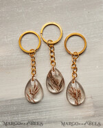 WEDDING FAVORS Resin Custom Resin Keychain Wedding Favors For Guests in bulk Custom Resin Keychain, Golden personalised Thank you gifts Teardrop Keychain with Gold-Plated Stainless Steel Hardware7