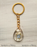 WEDDING FAVORS Resin Custom Resin Keychain Wedding Favors For Guests in bulk Custom Resin forget me not and baby breath flower Keychain, Golden personalised Thank you gifts Teardrop Keychain with Gold-Plated Stainless Steel Hardware16