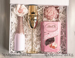 Geschenke zum Muttertag Geschenkset Entspannung Edles Muttertagsgeschenk: Geschenkbox mit Lindor Pralinen, glitzerndem Sekt, Rosenkerze & Champagnerglas – liebevolle Überraschung für Mama4