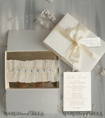 BRIDE bolero, robes, garter Geschenkidee für die Braut Strumpfband Ecru Tüll-Strumpfband mit Perlen in Geschenkbox – Überraschung vom Junggesellinnenabschied5