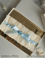 BRIDE bolero, robes, garter Geschenkidee für die Braut Strumpfband Elegantes Strumpfband für die Braut – Geschenkbox mit „Etwas Blauem“ und Grußkarte5