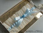 BRIDE bolero, robes, garter Geschenkidee für die Braut Strumpfband Elegantes Strumpfband für die Braut – Geschenkbox mit „Etwas Blauem“ und Grußkarte5