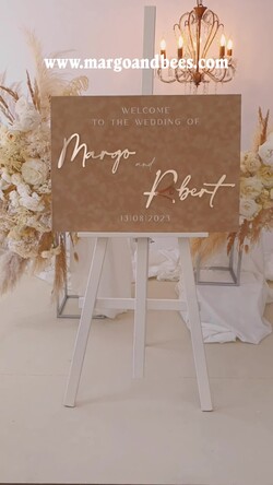 TABLE PLANS AND WEDDING WELCOME SIGNS plexi gold / velvet Luxury Velvet beige Wedding Welcome Sign, Golden Wedding Decor, Personalised Wedding Sign, Wedding Gift, Welcome Wedding Board BpPXSet10