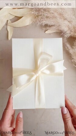 BRAUT Bolero, Kleider, Strumpfband STRUMPFBAND FÜR DIE BRAUT Set aus zwei Strumpfbändern, personalisiertes Hochzeitsstrumpfband in Box, etwas Blau Tüllstrumpfband & personalisiertes Wurfset, Strumpfband für die Braut, Geschenk zur Brautparty, Tüllstrumpfband-Set, Geschenk für die Braut, Wurfstrumpfband.6