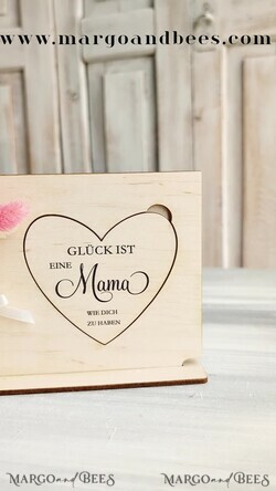 Geschenke zum Muttertag Grußkarten für Mama Geschenkidee zum Muttertag Holz-Statuette mit Widmung & Trockenblumen – Muttertagskarte mit Herz3
